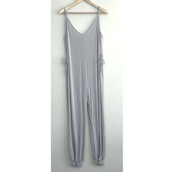 EBERJEY Finley Knotted Stretch-Jersey Jumpsuit in Soft Gray - Picture 8 of 14